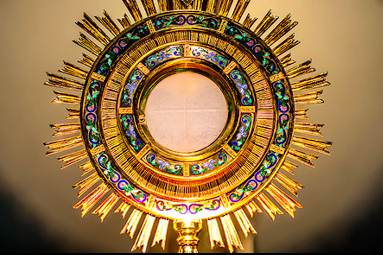 Eucharistic Adoration - Diocese of Westminster Youth Ministry